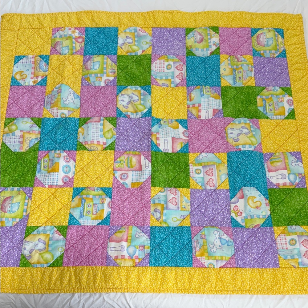 Handmade baby quilt blanket - Picture 2 of 5